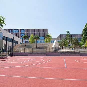 Schulen am SteinPark - Freianlagen. (Foto: Stadt Freising) 